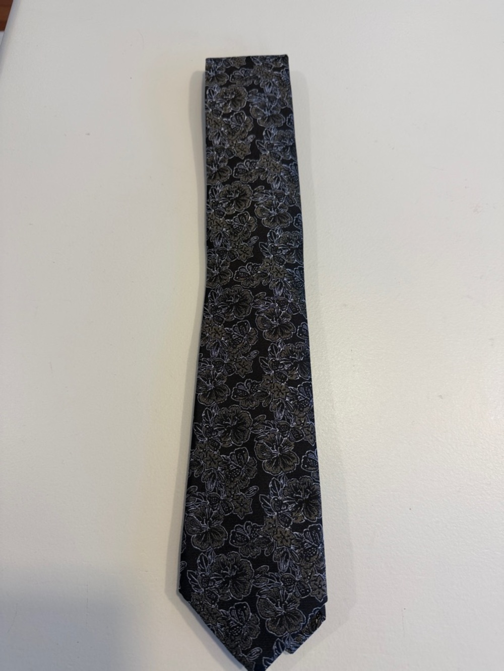 Kenneth Cole classic Brown Floral Men's Tie - NWT